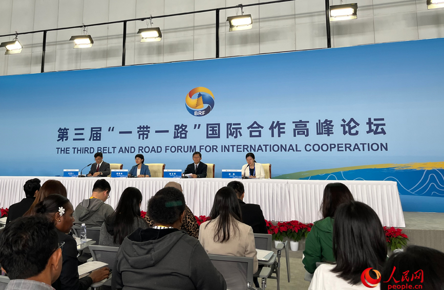 生态环境部：推动务实合作加强互惠共享 把绿色作为共建“一带一路”底色
