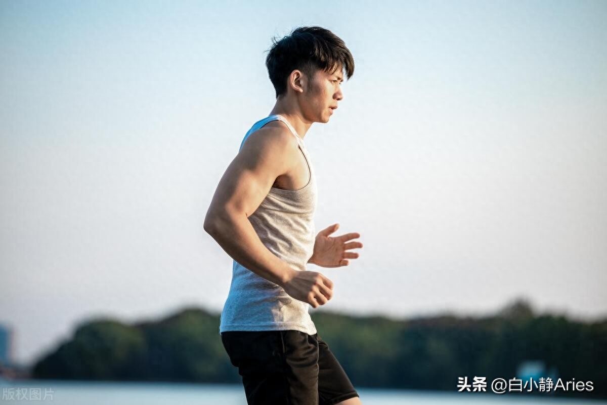 白羊座2023年年底运势：冲劲与机遇并存