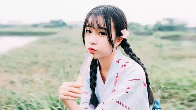 尴尬